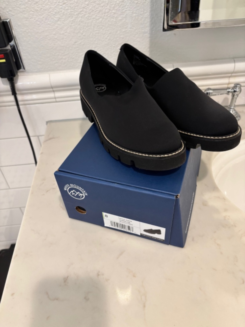 WHITE MOUNTAIN STRETCH FABRIC BLACK LOAFERS SIZE 8 MEDIUM.  BRAND NEW'